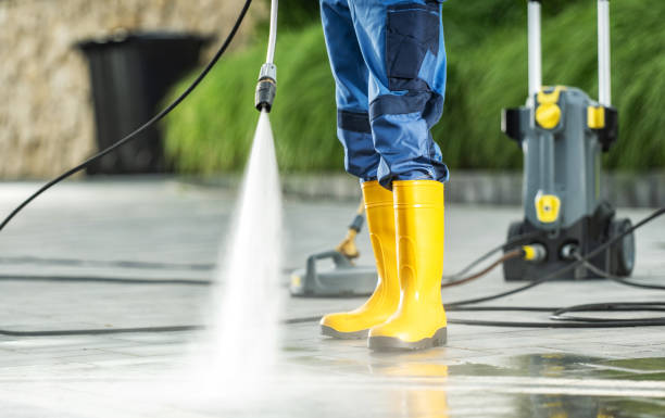 Best Fence Pressure Washing  in Mountain View Acres, CA